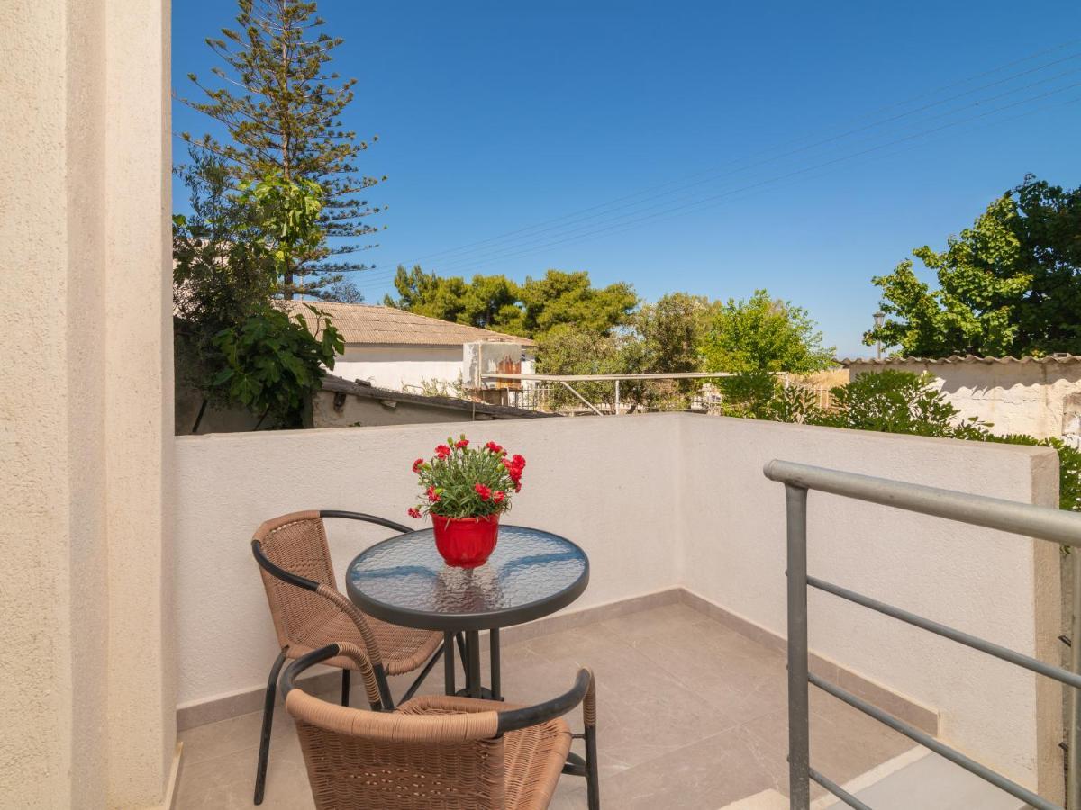 Appartement Emyria-ground Floor *